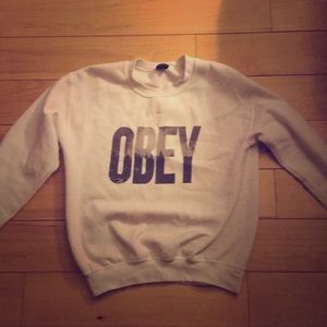 White Obey Crewneck!!